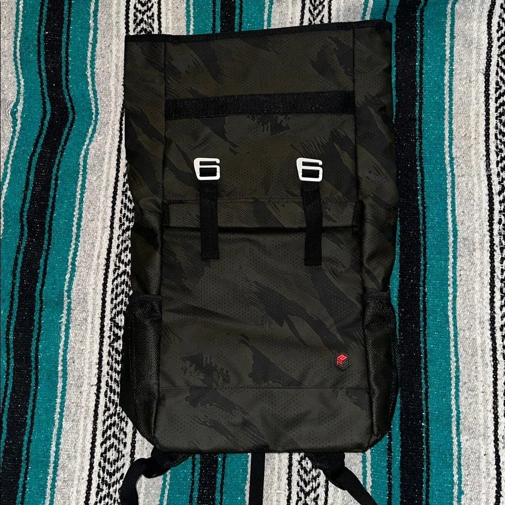 Barrier Bag *NWT* 20L FARADAY Backpack